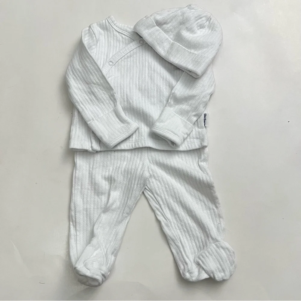 Bundle of Three Outfit Sets Carter's/Gerber Baby Boy Size 3 Months